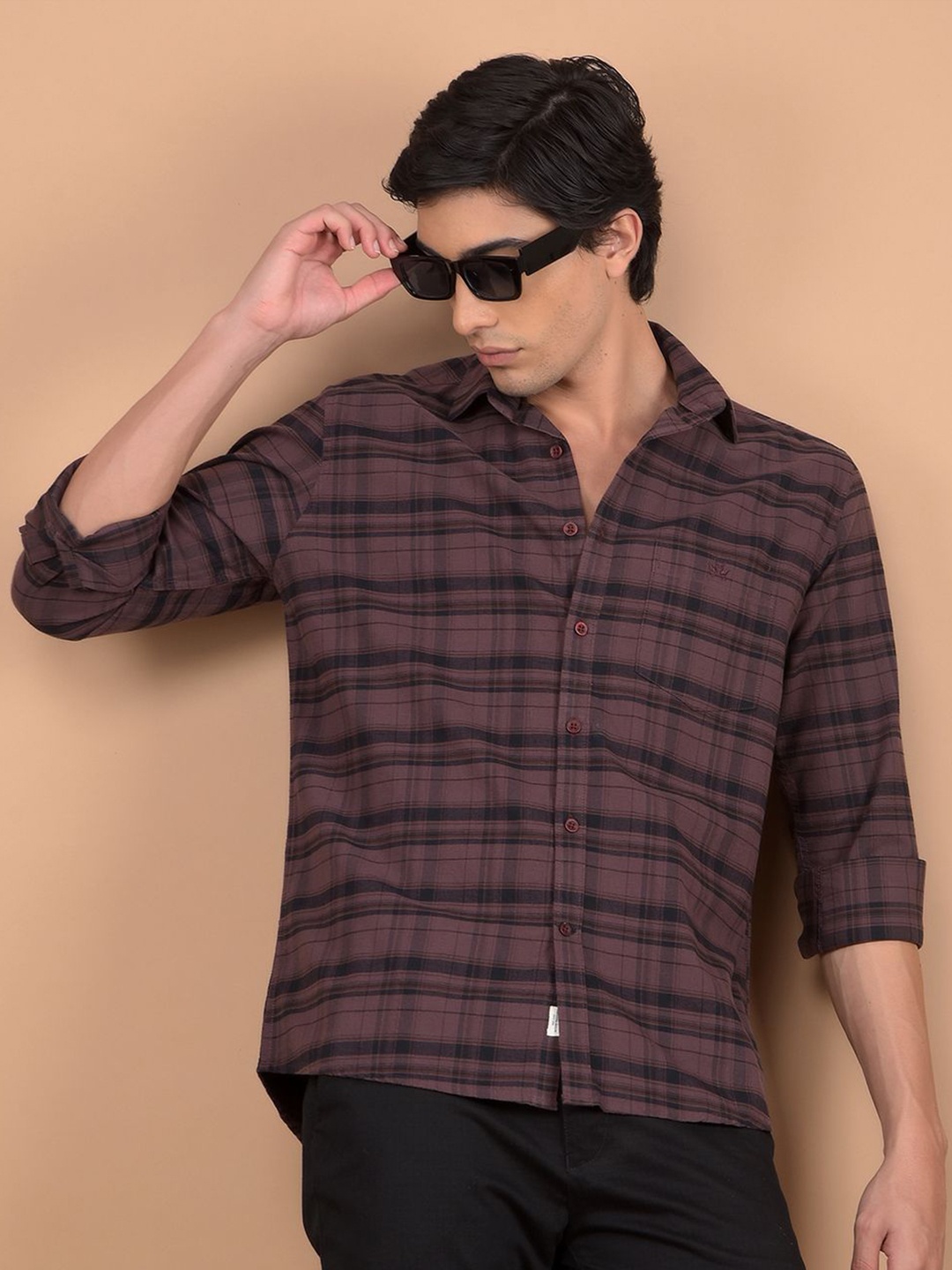 

Crimsoune Club Men Spread Collar Checked Cotton Slim Fit Casual Shirt, Brown