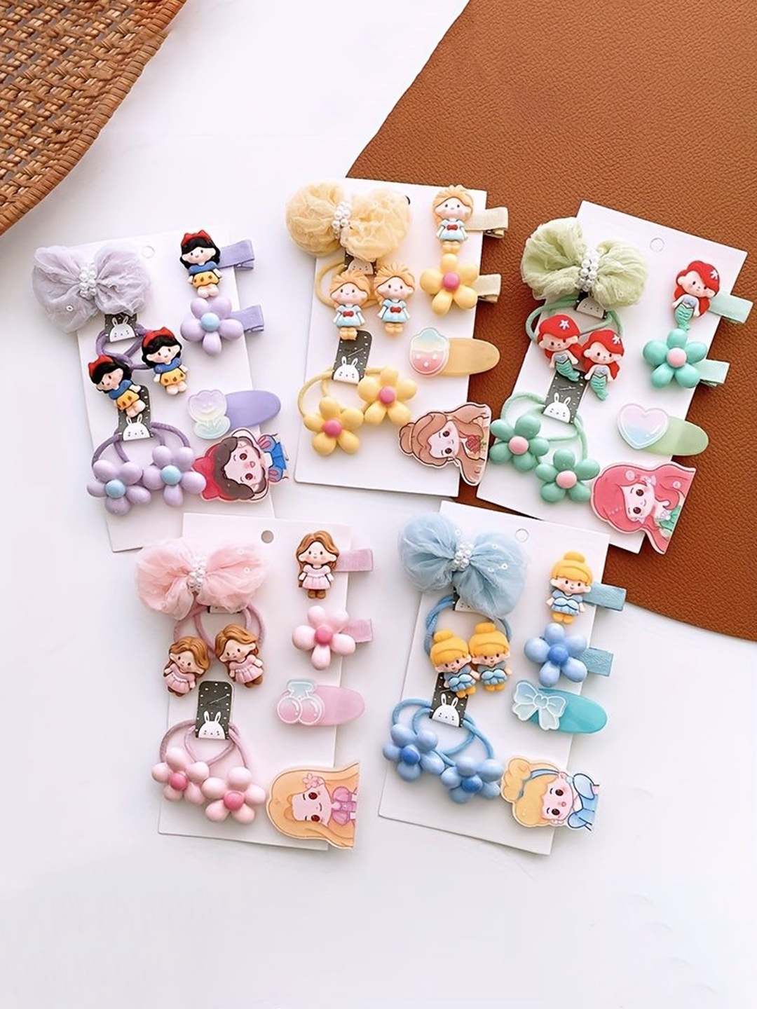 

LYTIX Girls Set Of 9 Hair Clips, Bobby Pins & Hair Ties - Assorted