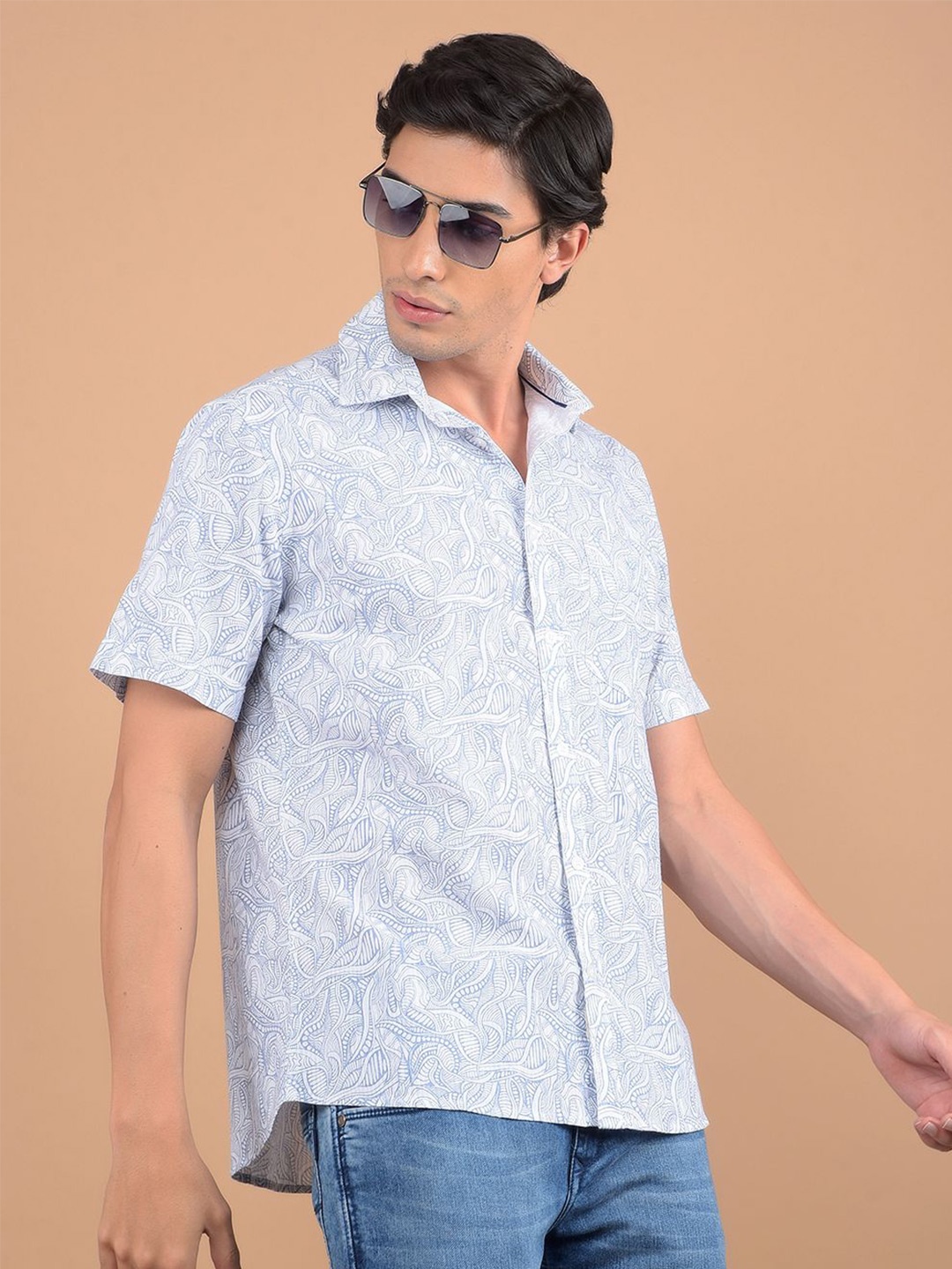 

Crimsoune Club Men Spread Collar Abstract Printed Cotton Casual Shirt, White