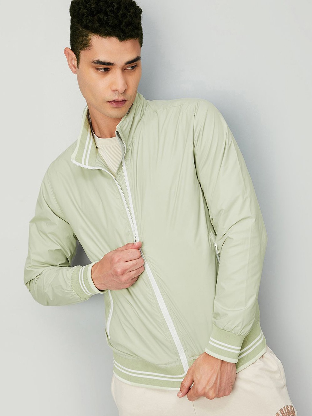 

max Men Mock Collar Solid Casual Bomber Jacket, Green