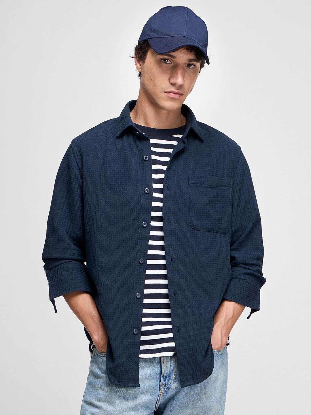 

Red Flame Men Spread Collar Textured Cotton Casual Shirt, Navy blue