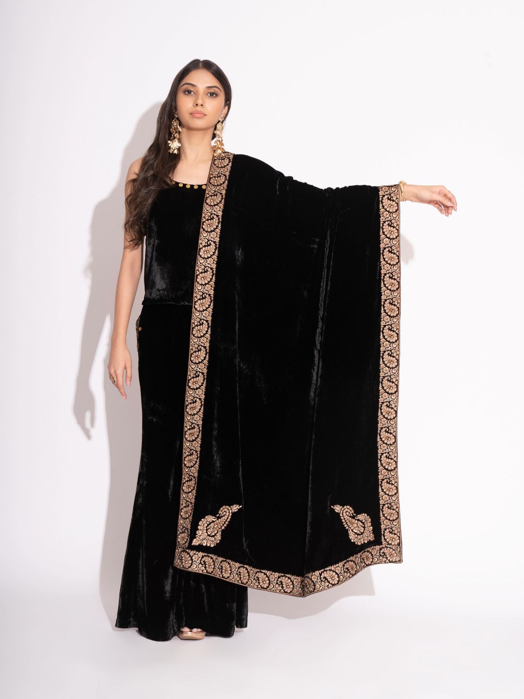 

HOUSE OF INARI Women Ethnic Motifs Embroidered Stole, Black