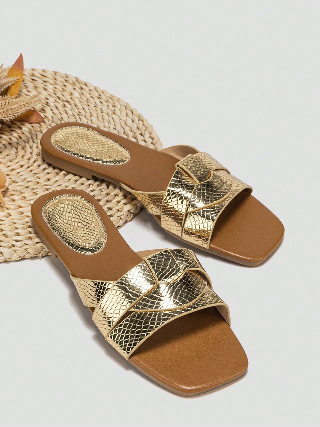 

Jbarg Women Open Toe Flats, Gold