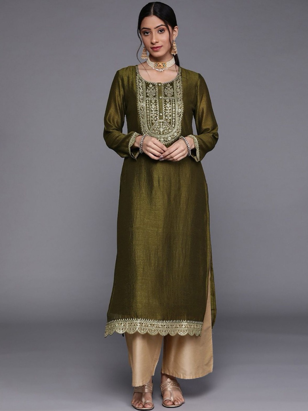 

RARE THREAD Women Embroidered Straight Kurta OG-S, Green