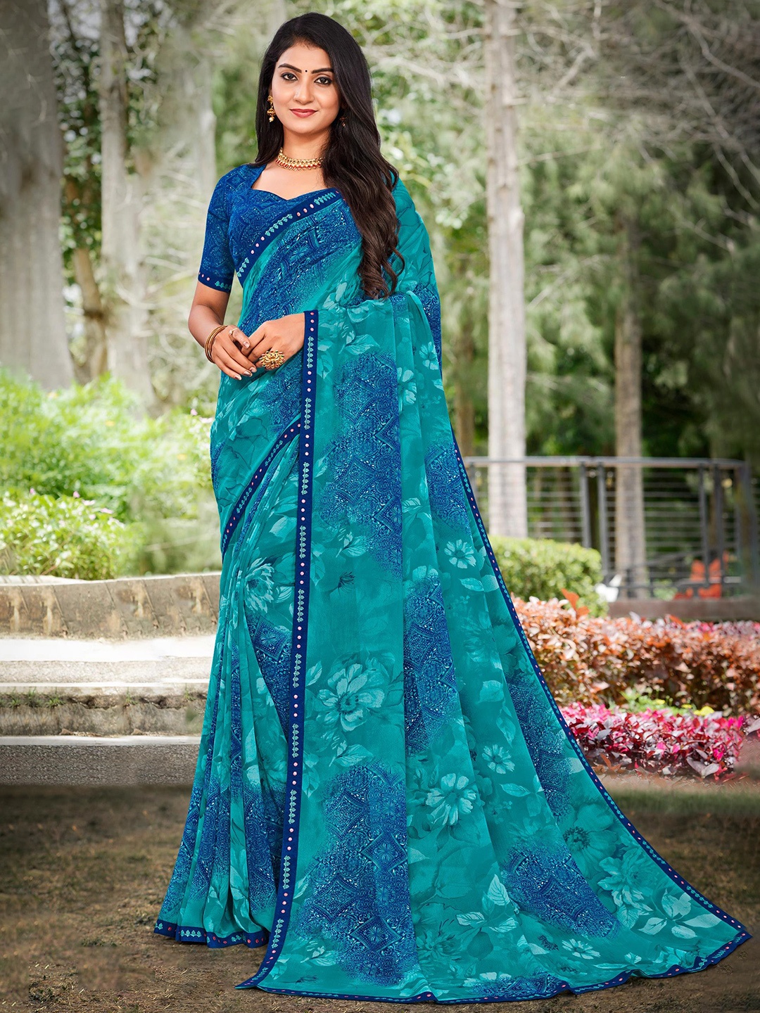 

Laxmipati Floral Printed Poly Georgette Saree, Blue