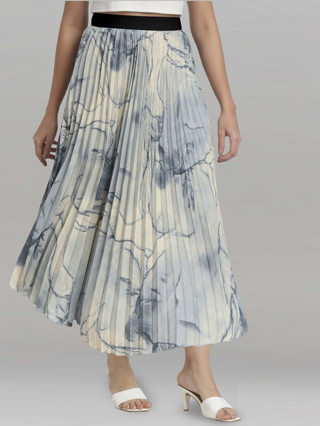 

Raiyani Enterprise Women Printed Accordion Pleated Flared Maxi Skirts, Blue