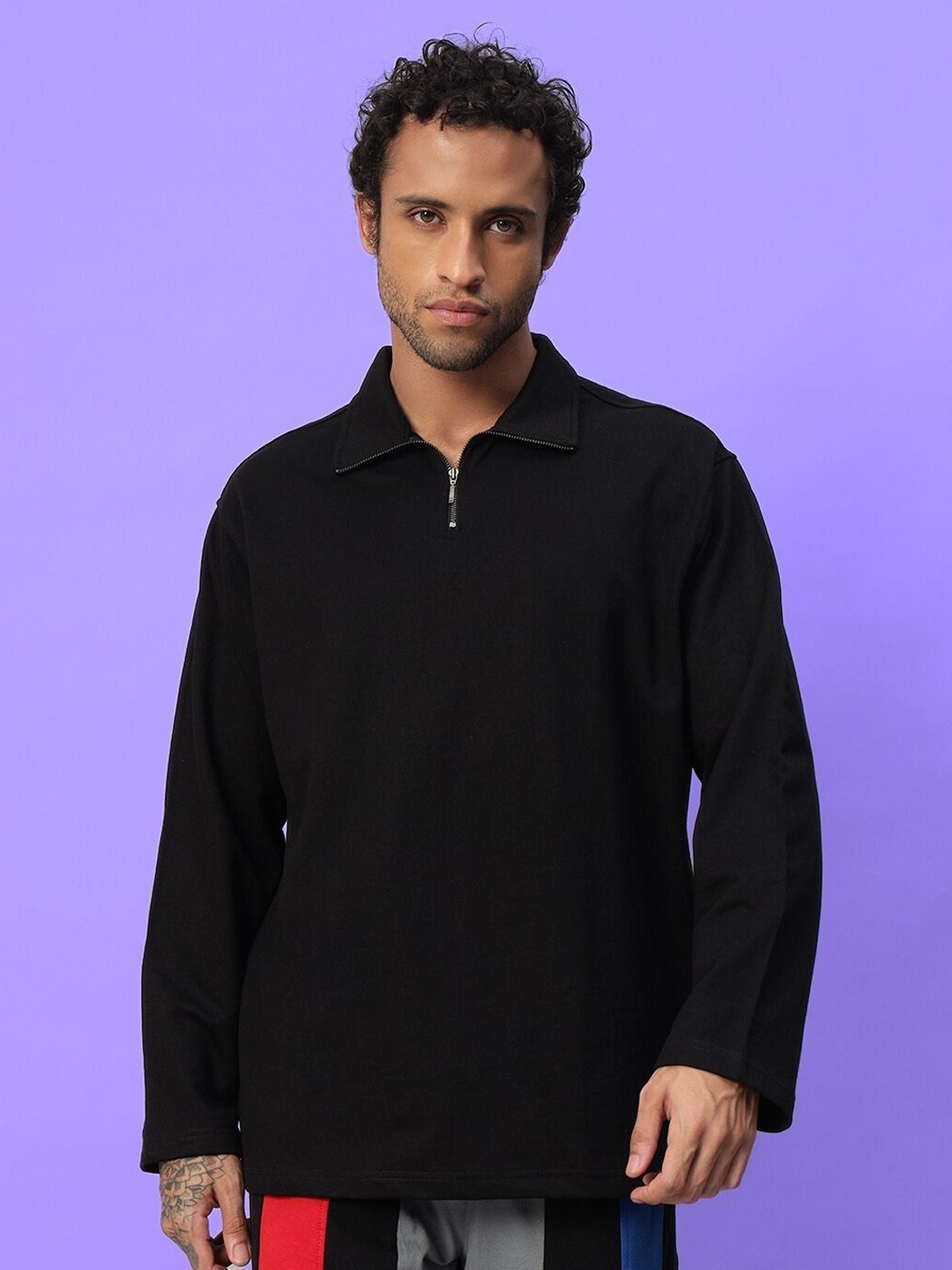 

WEARDUDS Men Solid Long Sleeves Sweatshirt, Black