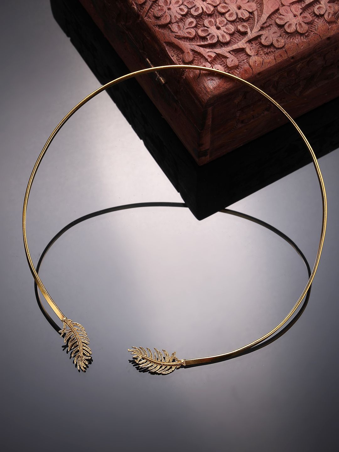 

NVR Gold-Plated Circular Choker Minimal Necklace