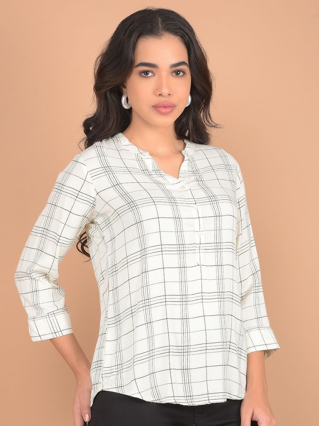 

Crimsoune Club Women Checked Roll-Up Sleeves Top, White