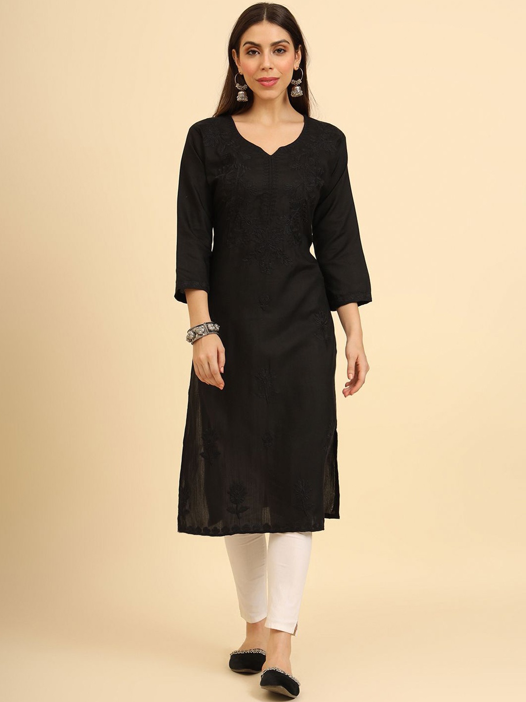 

HERE&NOW Floral Embroidered Thread Work Regular Cotton Straight Kurta, Black