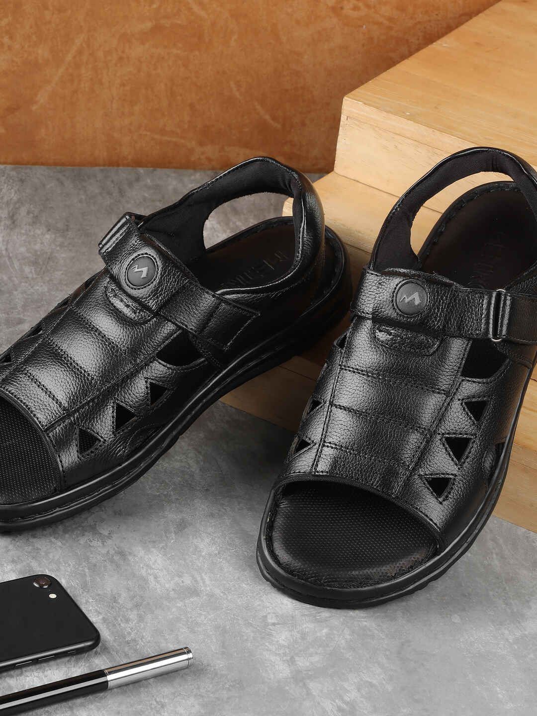 

Metro Men Leather Comfort Sandals, Black