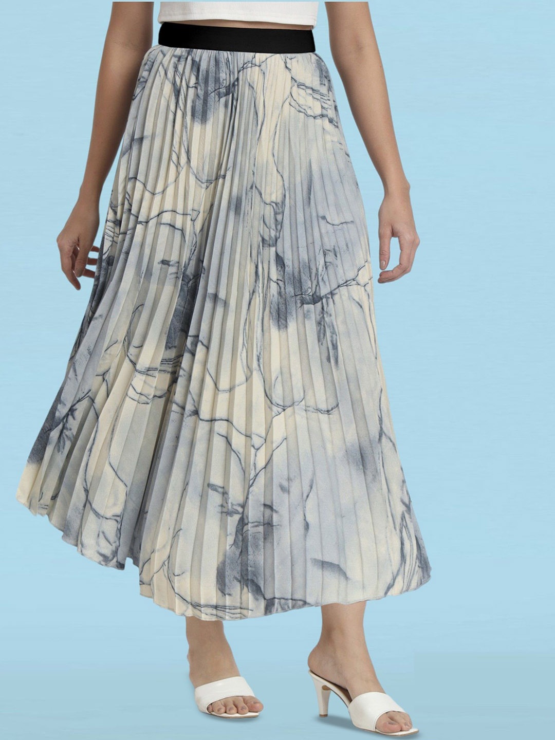 

Raiyani Enterprise Women Printed Flared Midi-Length Skirts, Blue