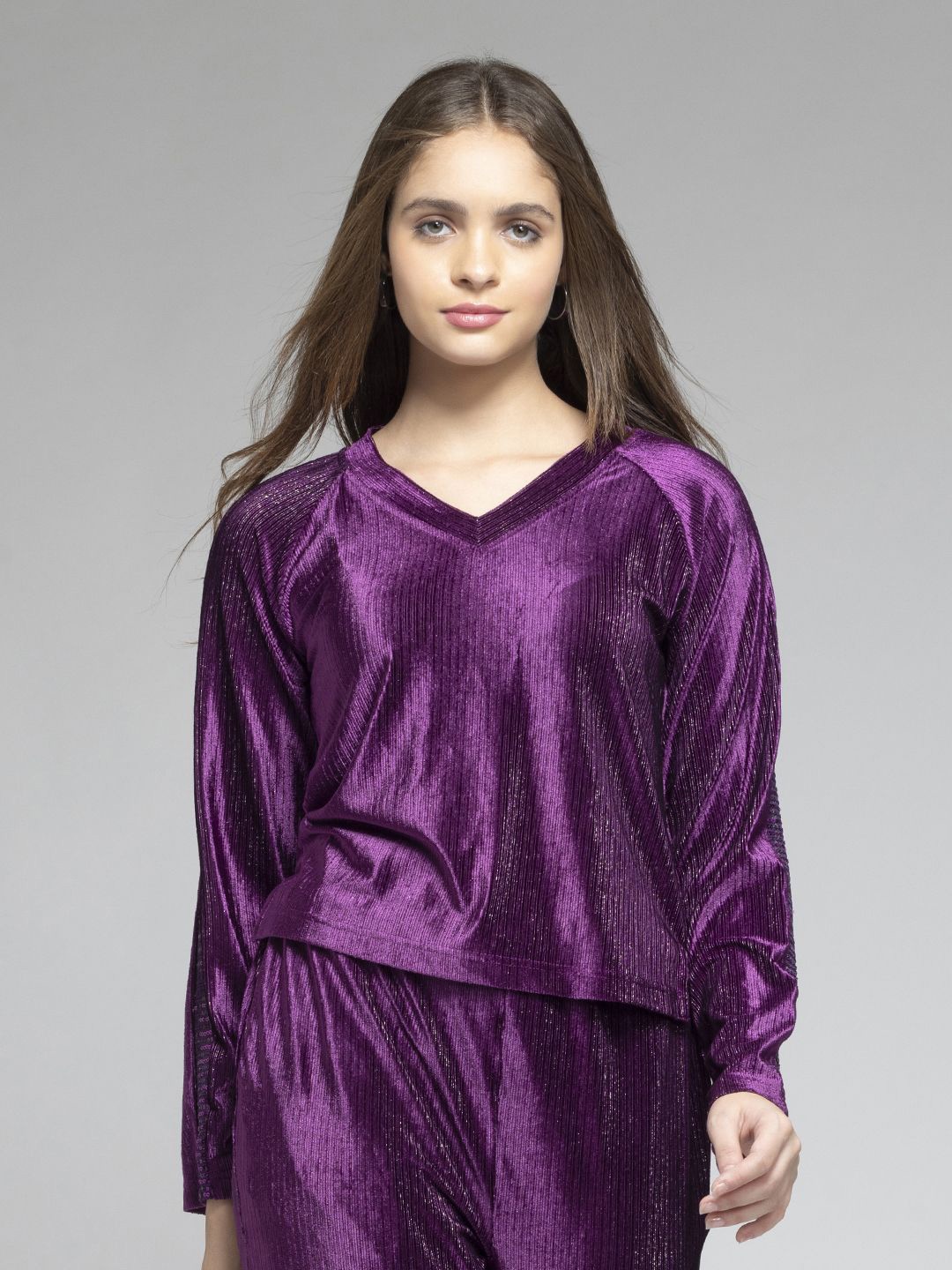 

SHAYE Women V-Neck Sweatshirt, Purple