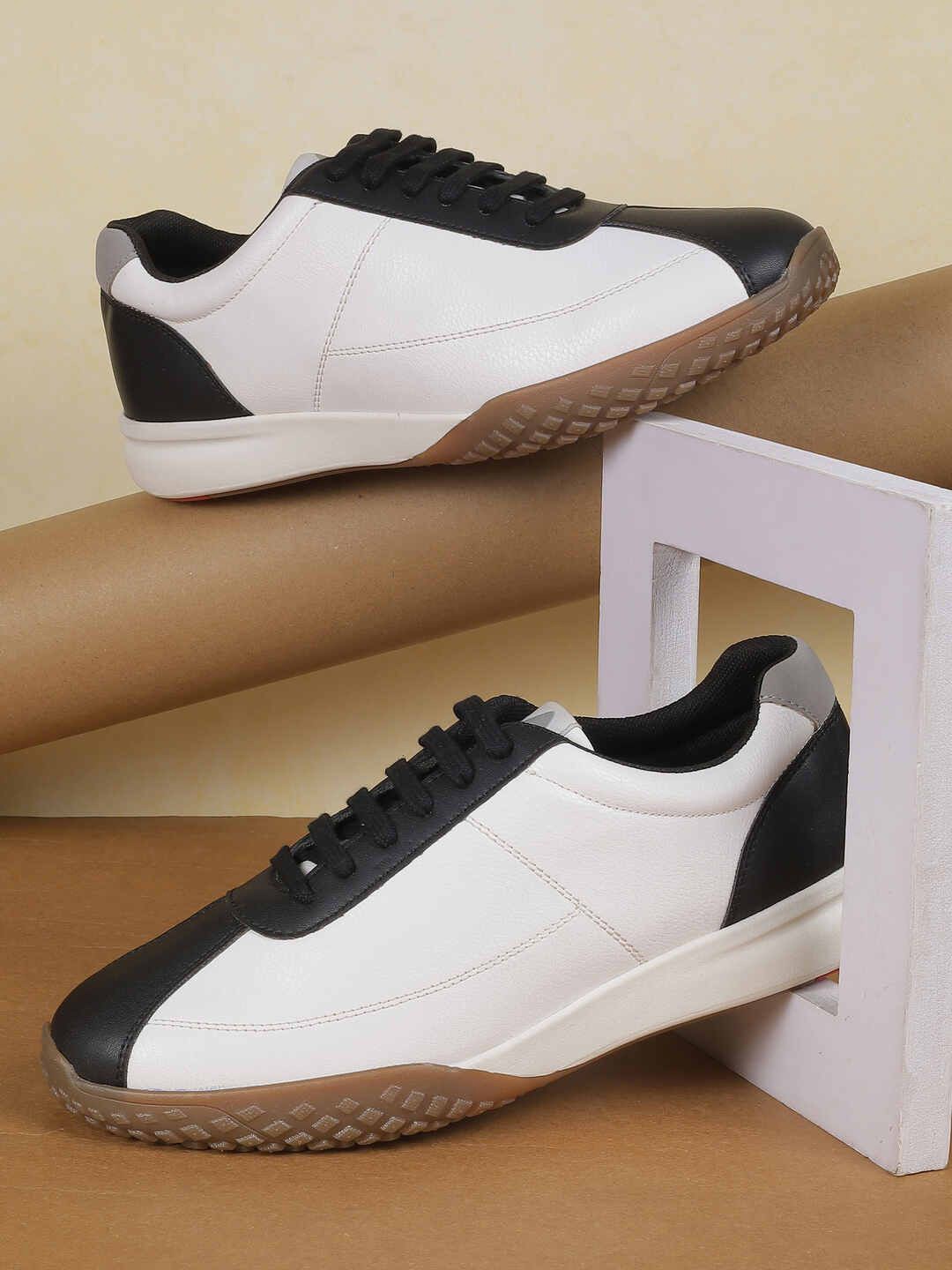 

Metro Men Colourblocked Lace-Ups Sneakers, White