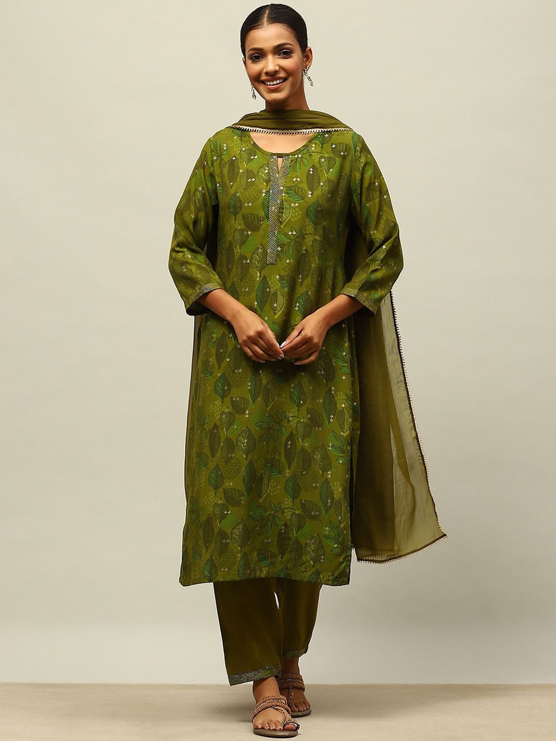 

Rangriti Floral Printed Straight Kurta With Trousers & Dupatta, Green