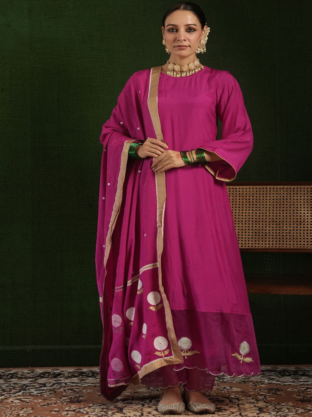 

OneWe Thread Work Pure Silk A-Line Kurta With Trouser & Dupatta, Pink