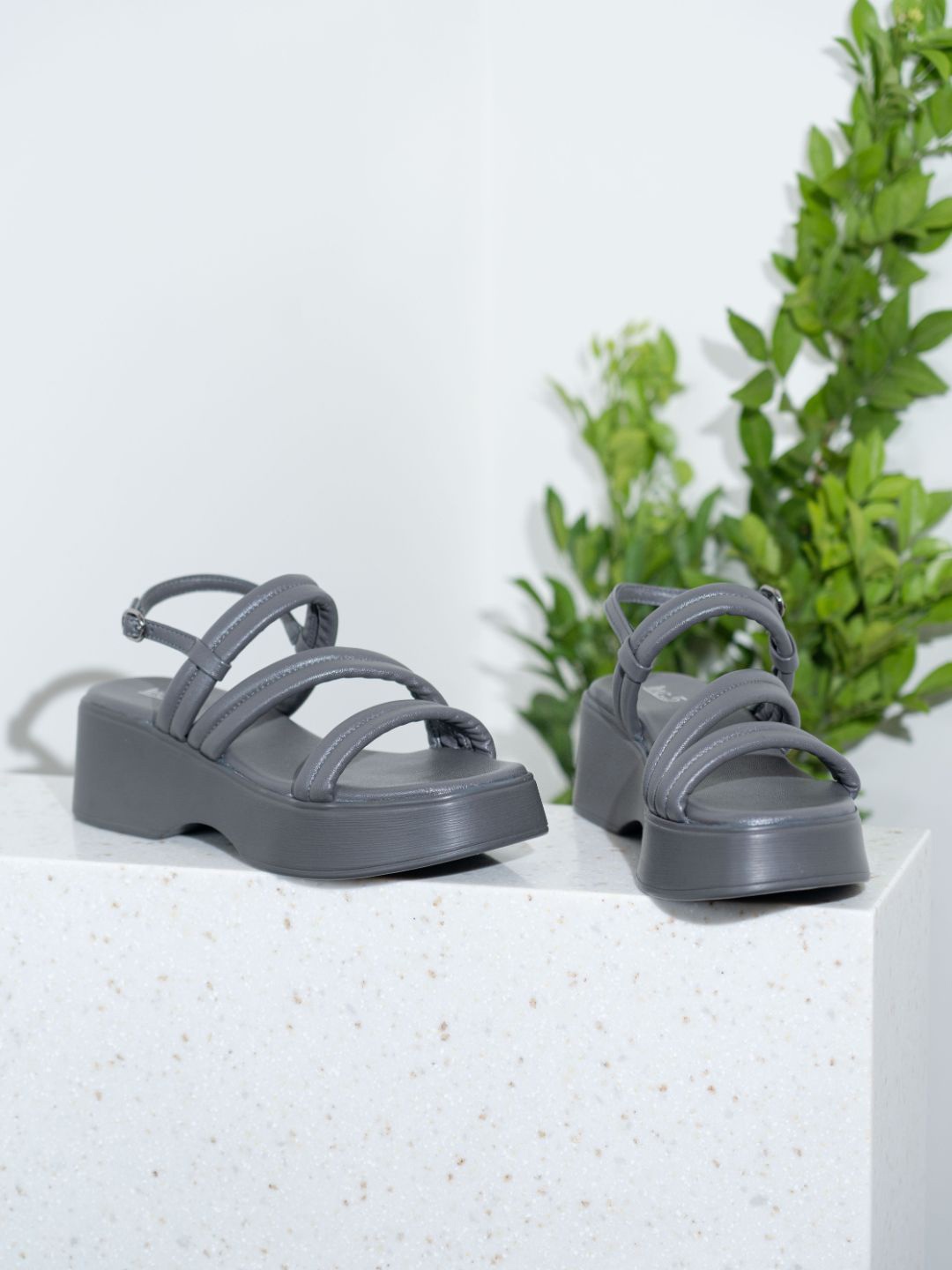 

Inc 5 Women Wedge Sandals, Grey