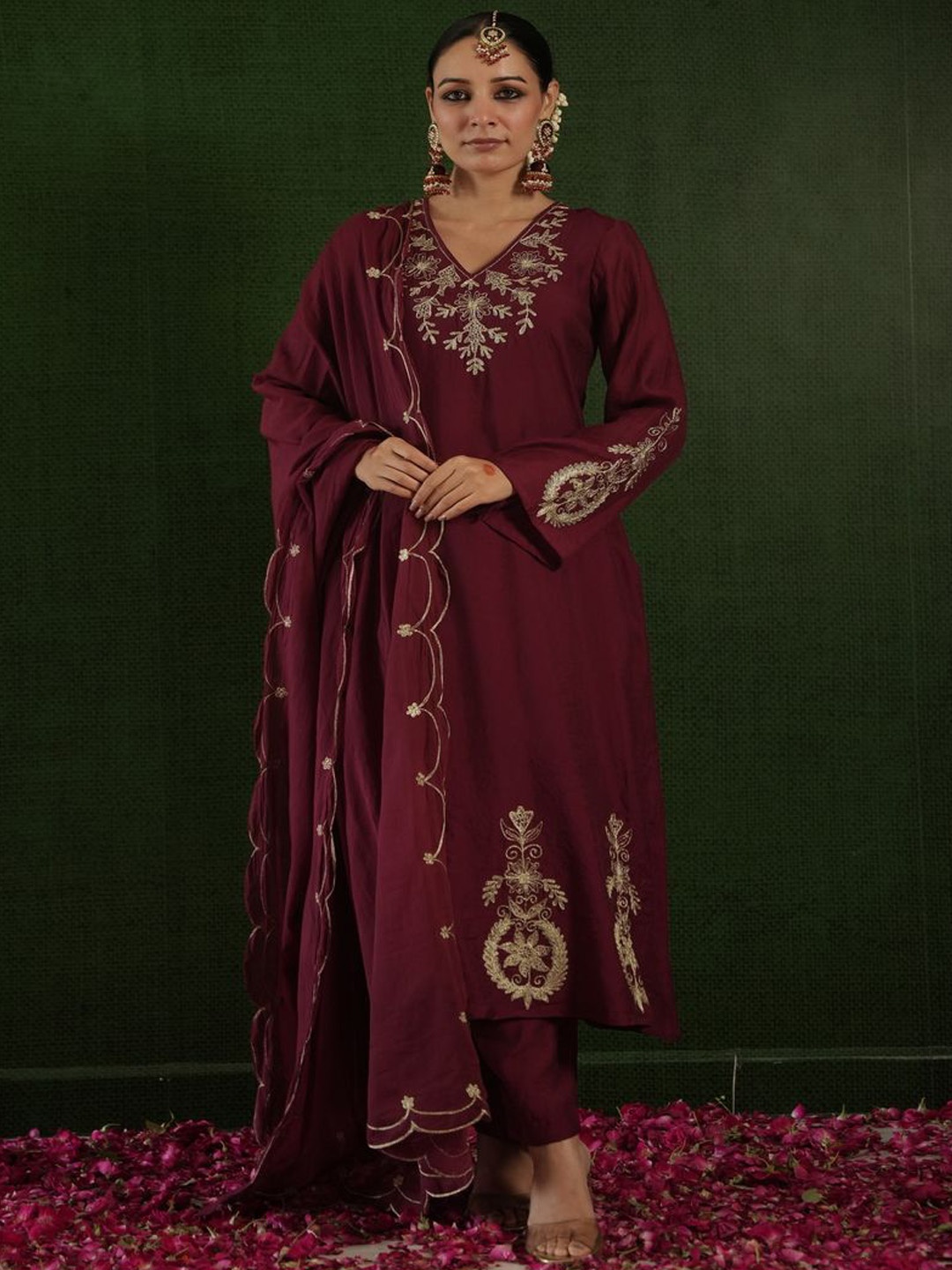 

OneWe Floral Embroidered Chanderi Silk Straight Kurta With Trousers & Dupatta, Maroon