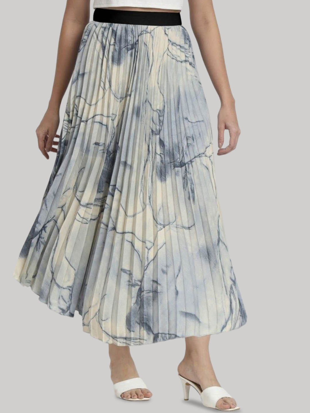 

Raiyani Enterprise Women Printed Flared Midi Skirt, Blue