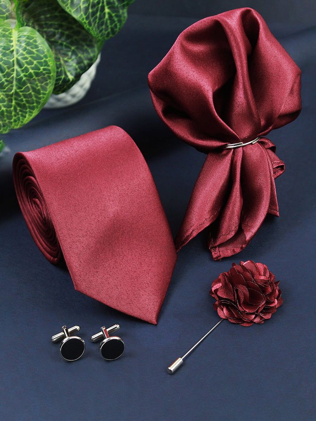 

Kavove Men Accessory Gift Set of 1 Necktie, 1 Pocket Square, 1 Pair of Cufflinks, 1 Brooch, Maroon