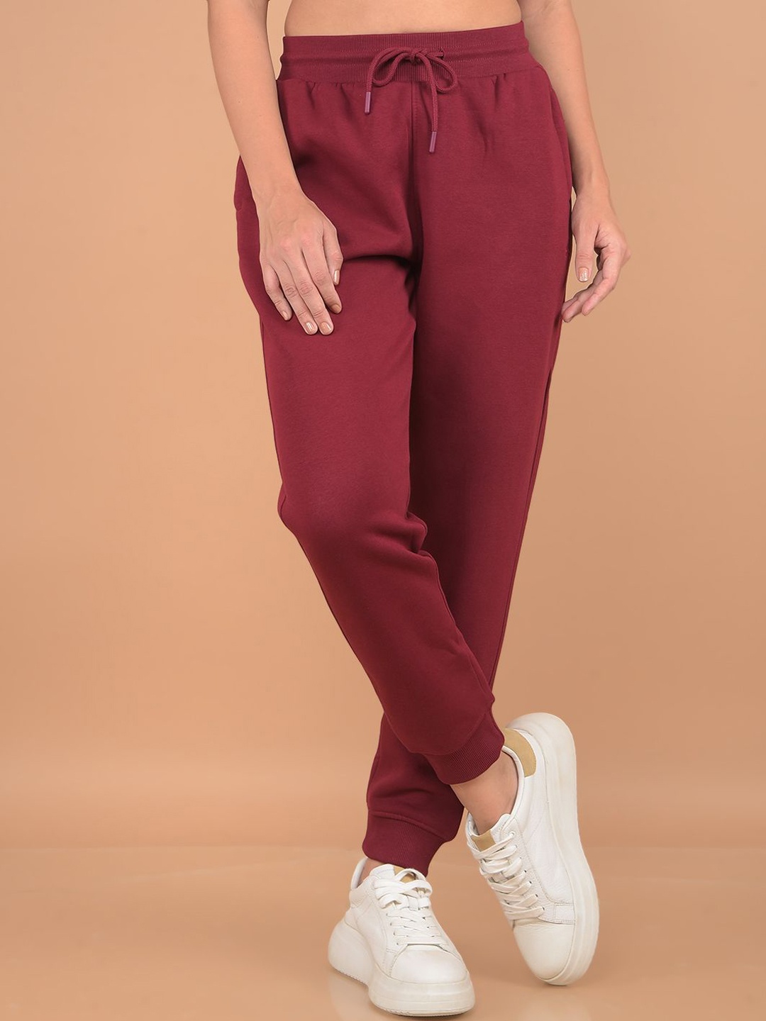 

Crimsoune Club Women Regular Fit Mid-Rise Joggers, Red