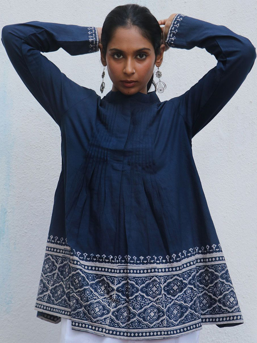 

Chidiyaa Women Block Printed Pure Cotton Tunic, Blue