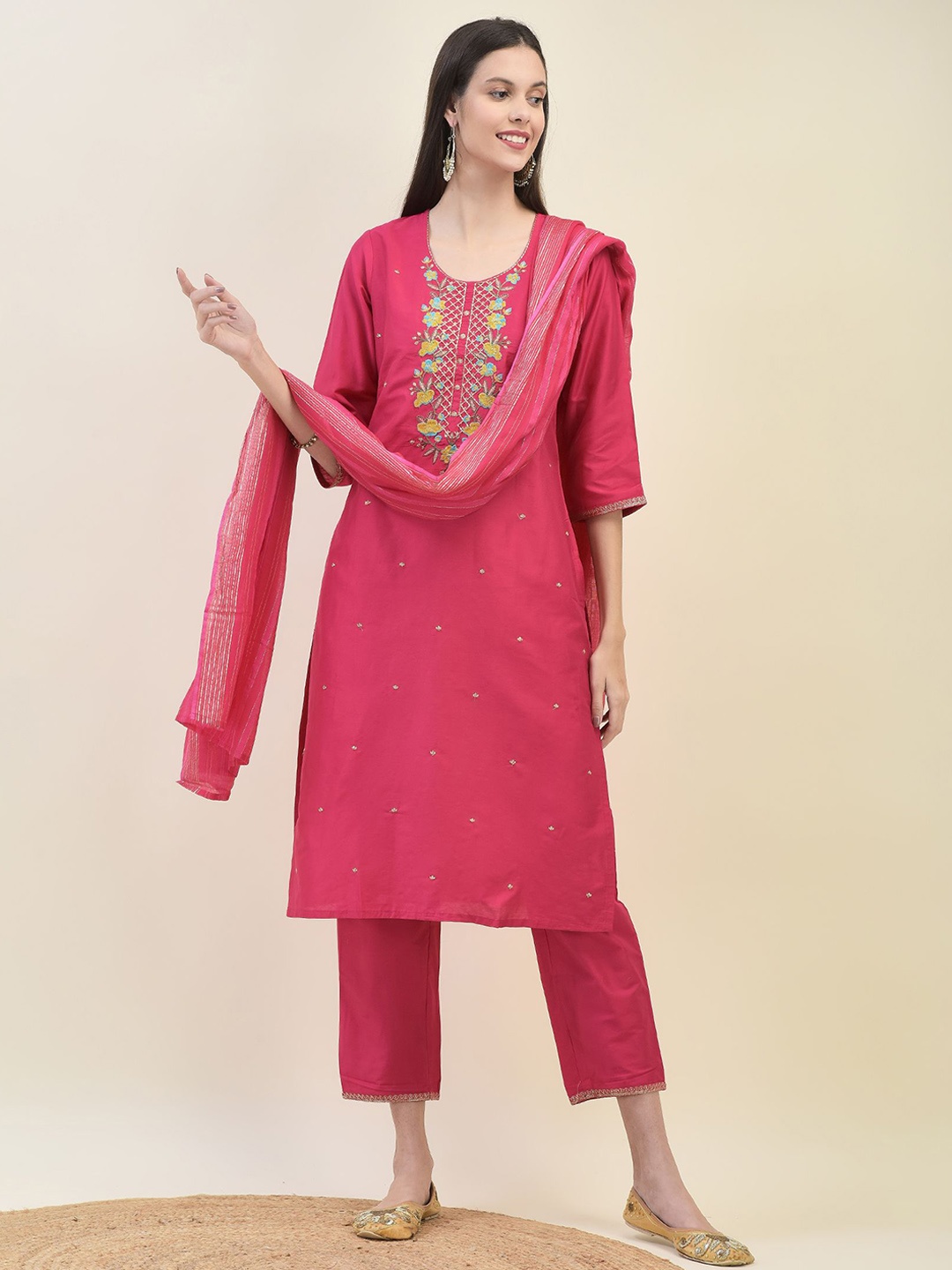 

Shree Floral Embroidered Regular Regular Straight Kurta With Trouser With Dupatta, Fuchsia