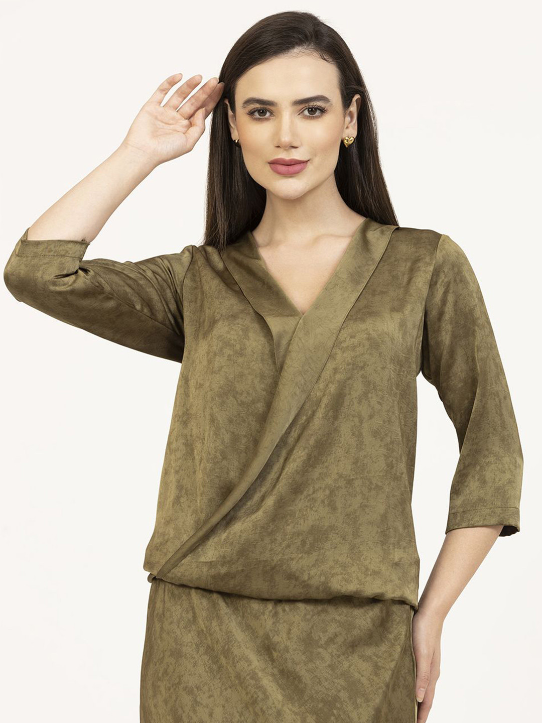 

OFFICE & YOU Women V-Neck Satin Top, Olive
