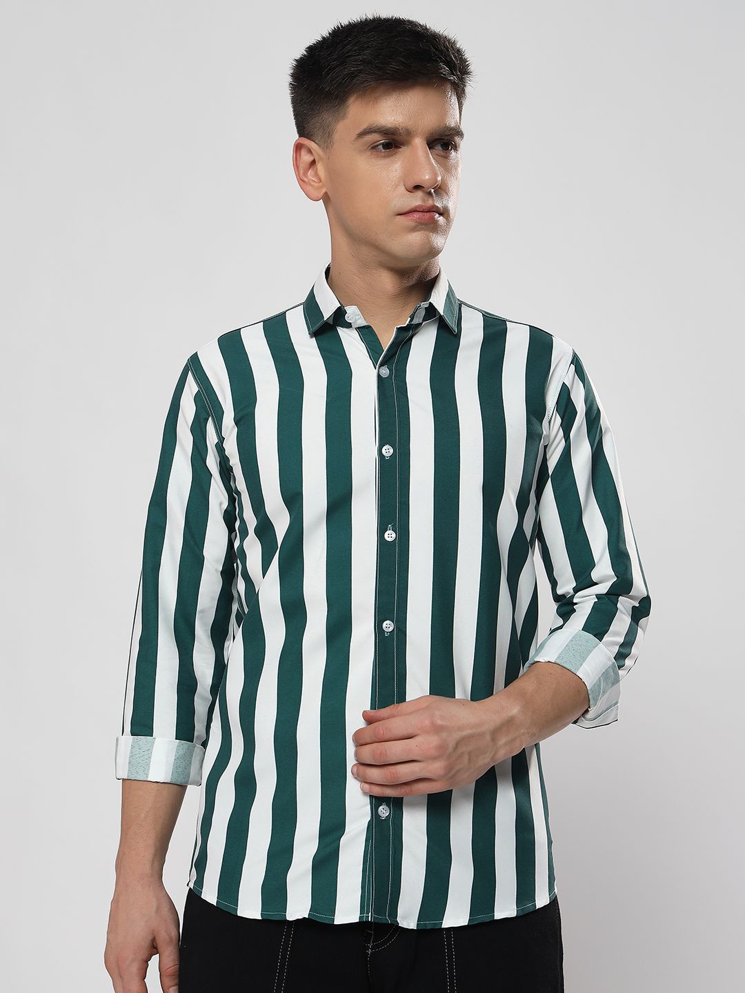

YOUTH FIRST Men Premium Spread Collar Vertical Striped Casual Shirt, Green