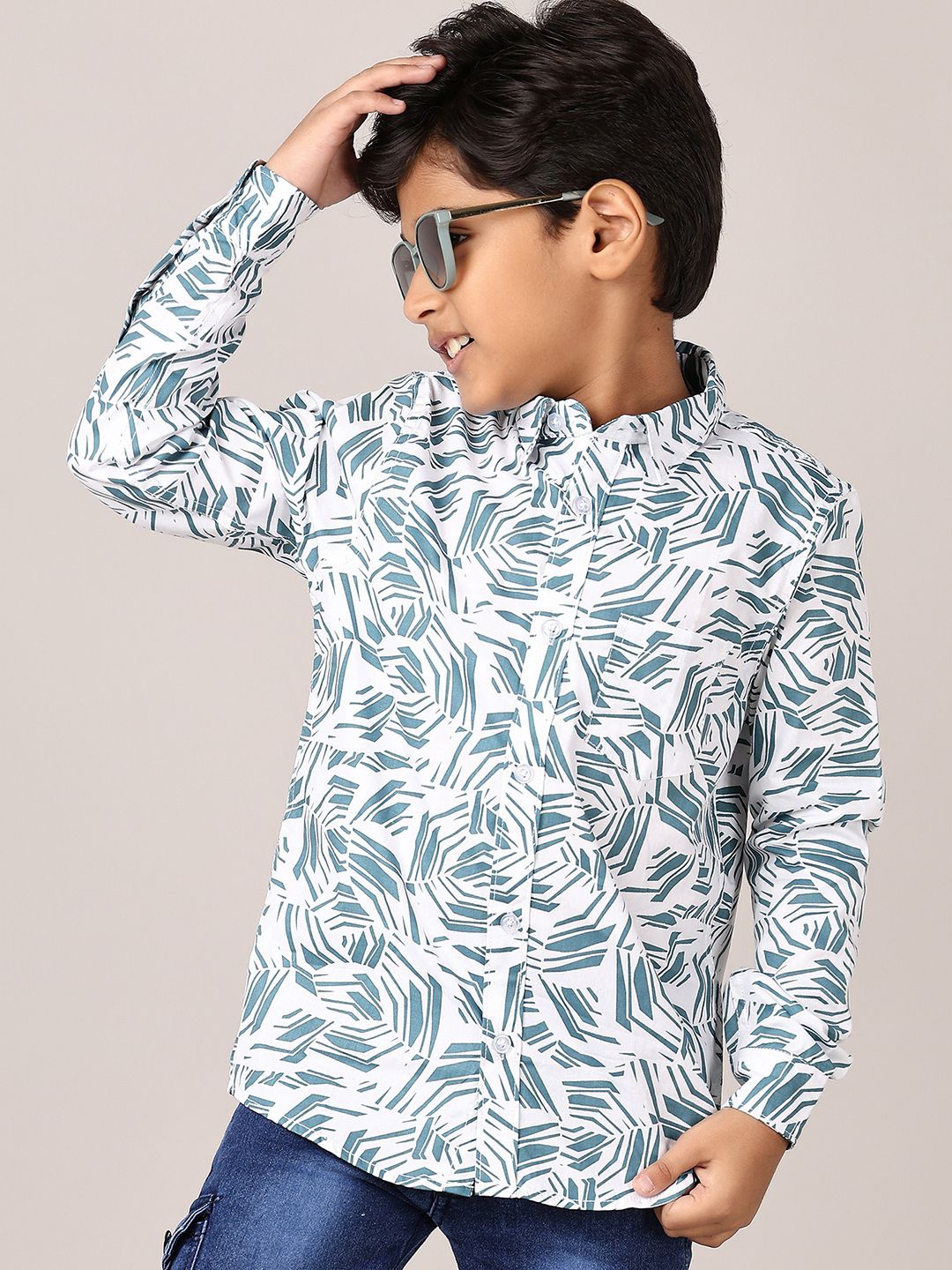 

V-Mart Boys Spread Collar Abstract Printed Cotton Casual Shirt, White