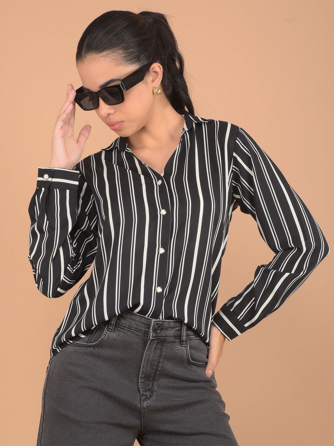 

Crimsoune Club Women Spread Collar Vertical Striped Slim Fit Casual Shirt, Black