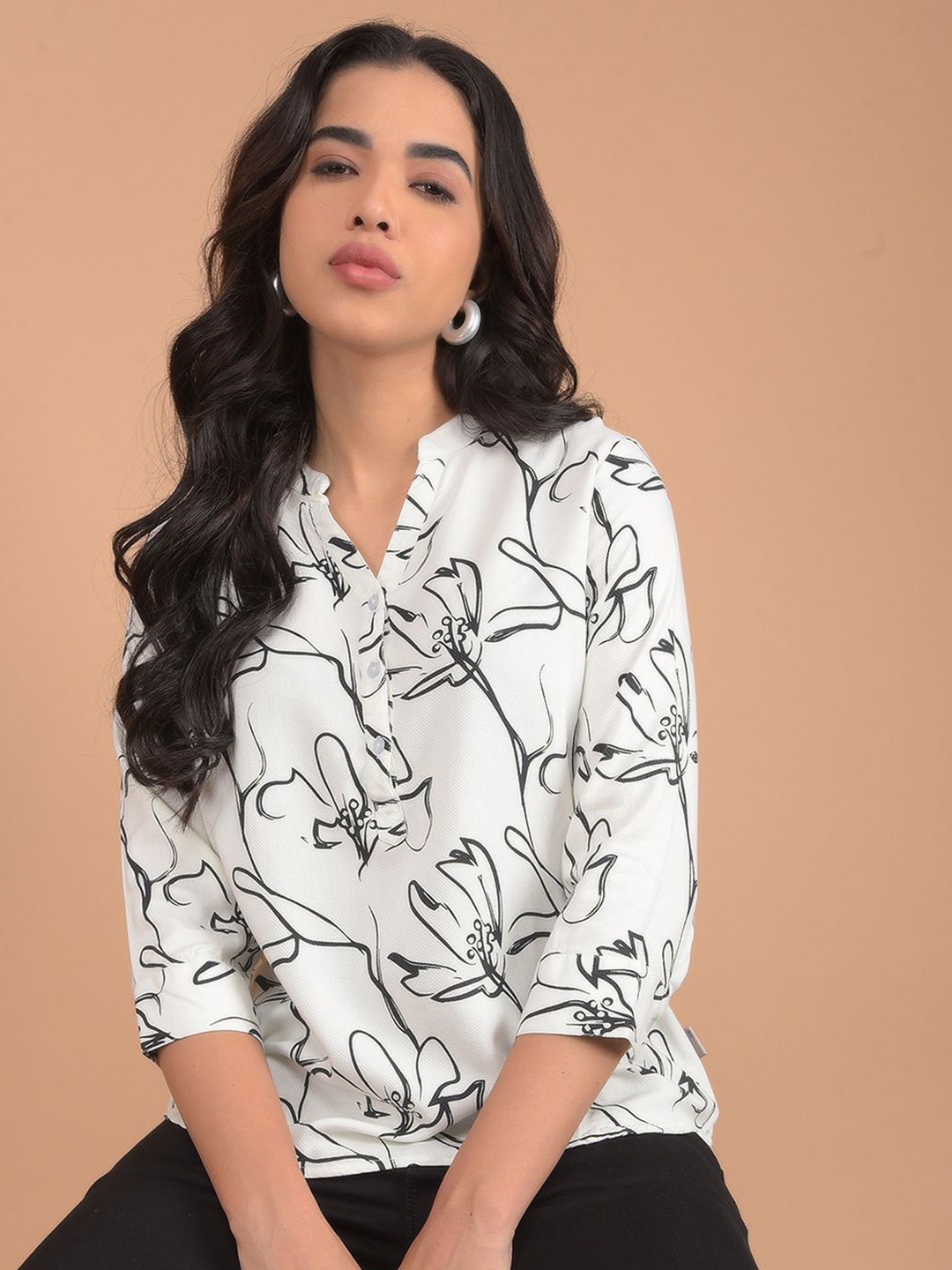 

Crimsoune Club Floral Print Three Quarter Sleeves Top, White