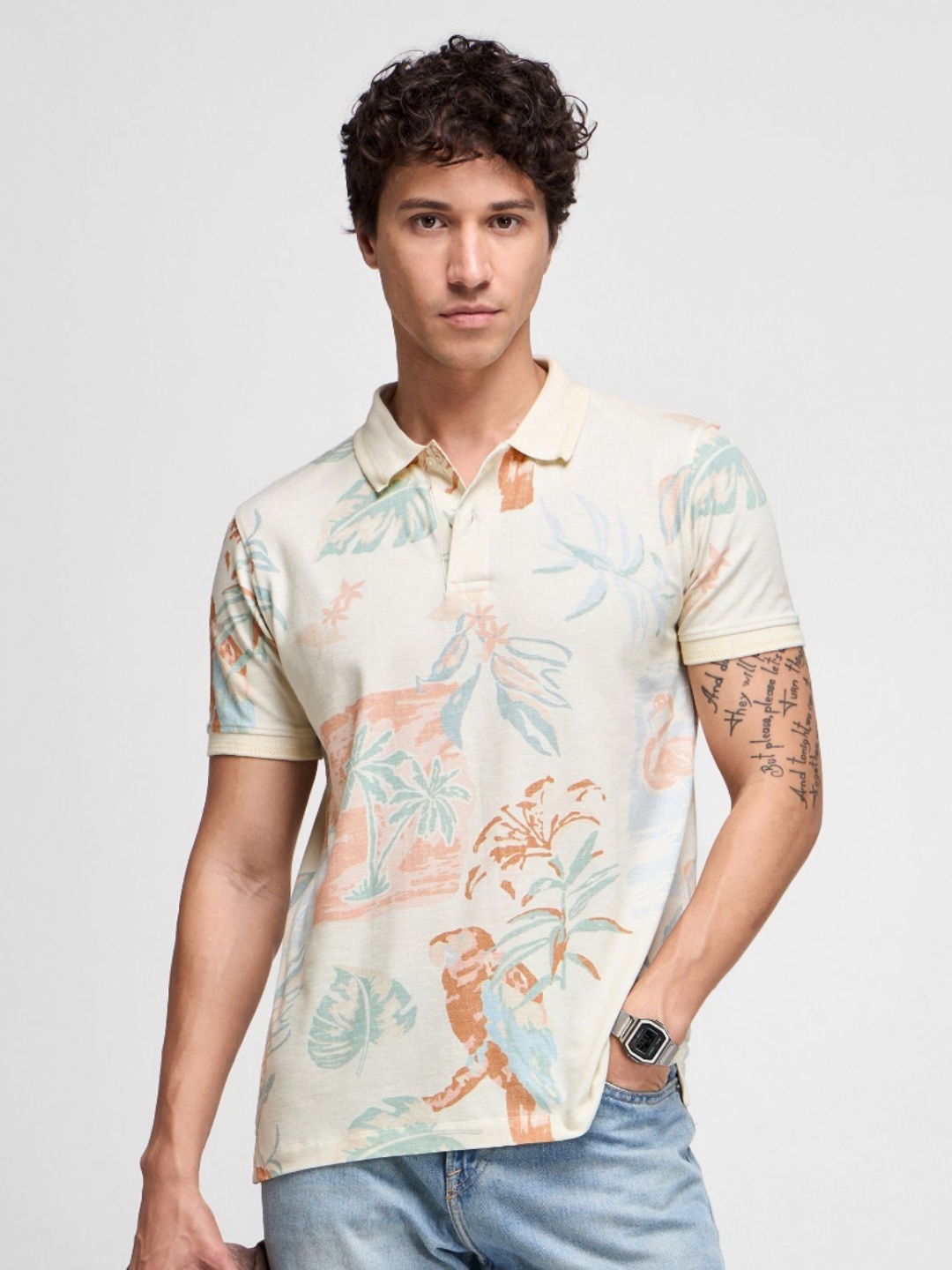 

Red Flame Men Floral Printed Polo Collar Tropical T-shirt, Cream