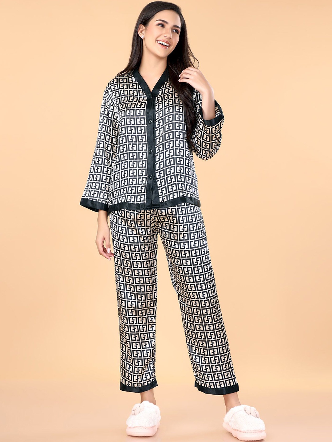 

ANSEE by Addery Women Satin Geometric Printed Night suits, Black