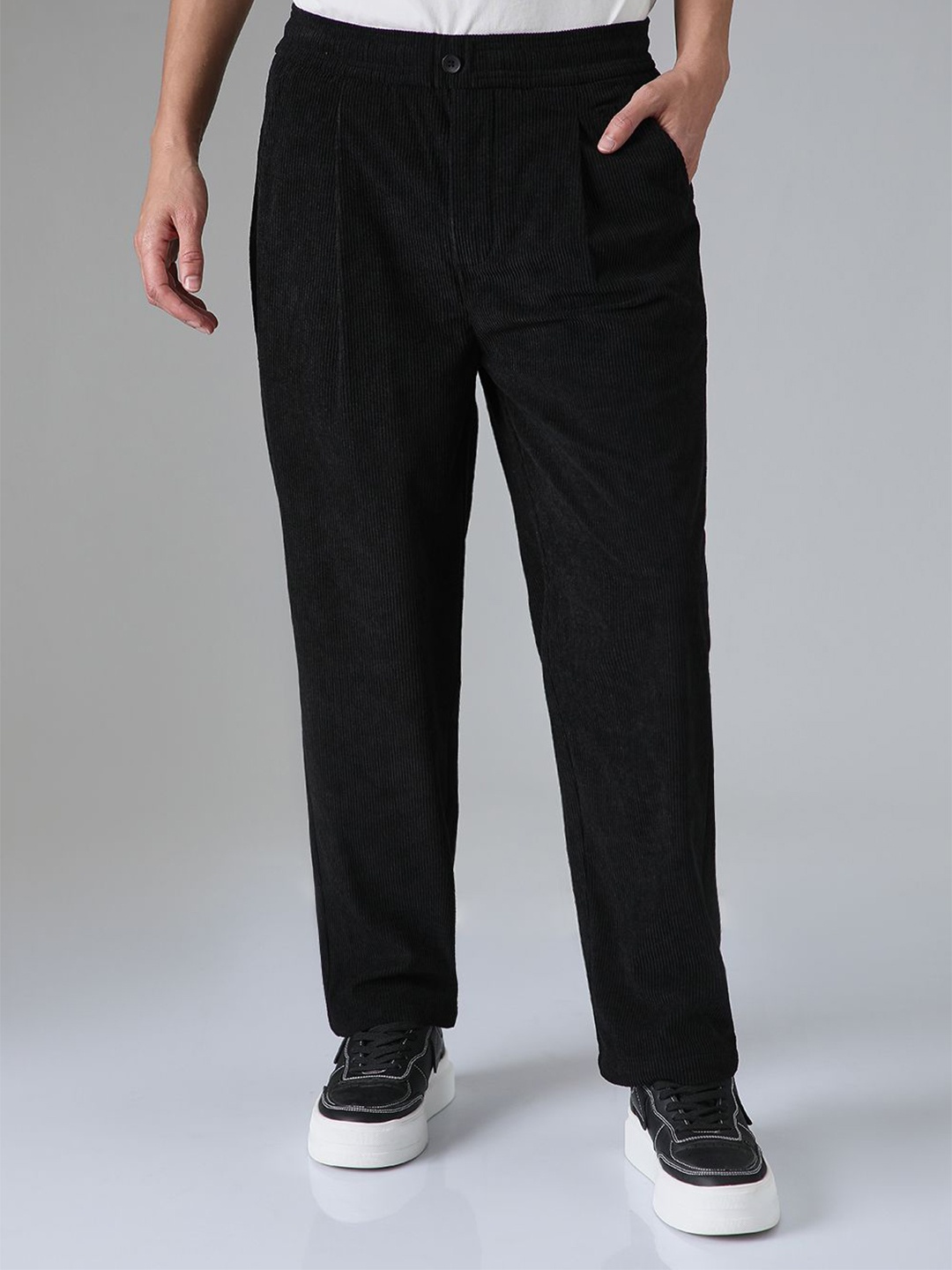 

Banana Club Men Smart Corduroy Pleated Corduroy Trousers, Black