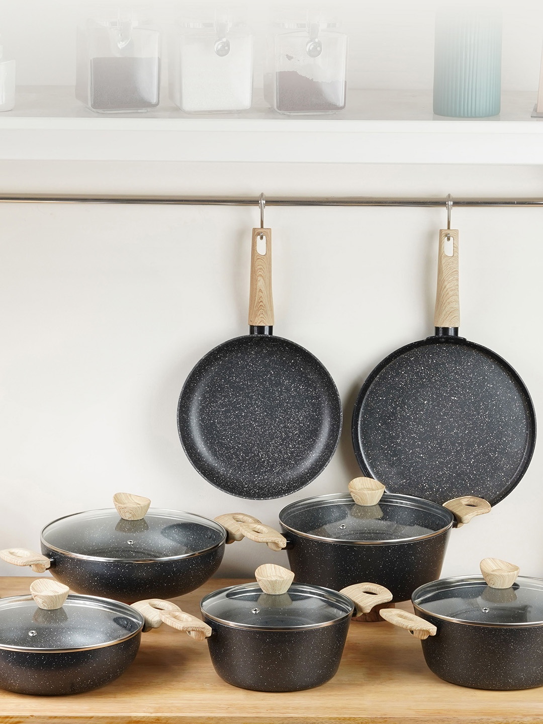 

Kreme Grey 12 Pieces Aluminium Induction Base Cookware Set