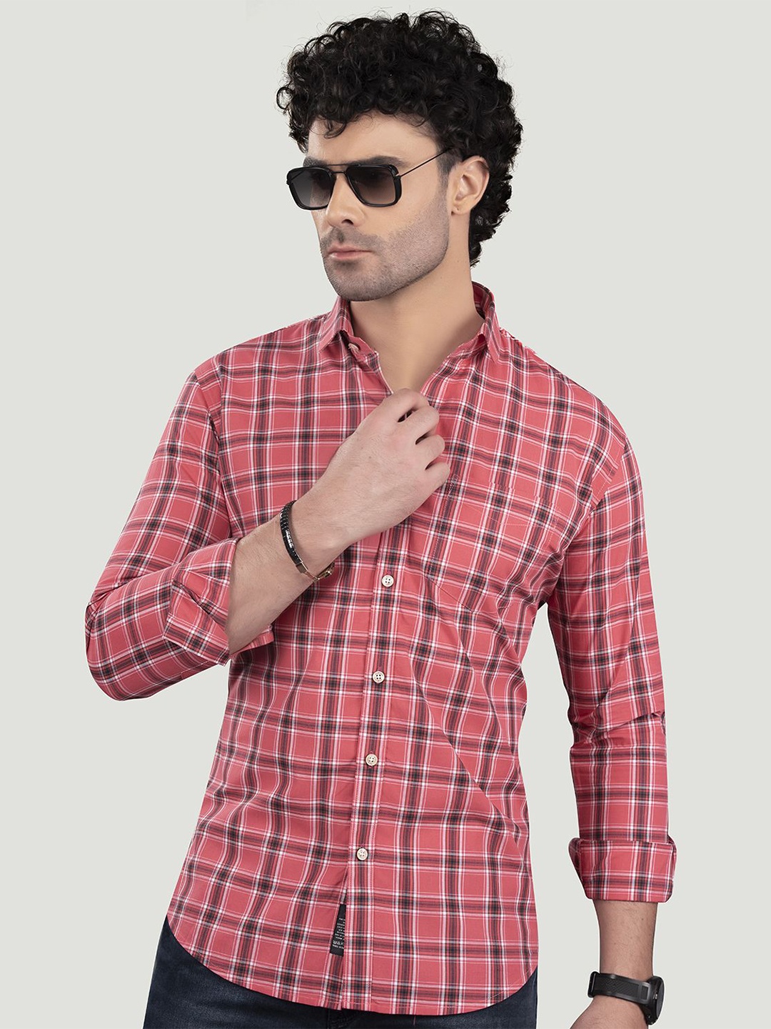 

ALMATY Men Comfort Spread Collar Checked Cotton Slim Fit Casual Shirt, Pink