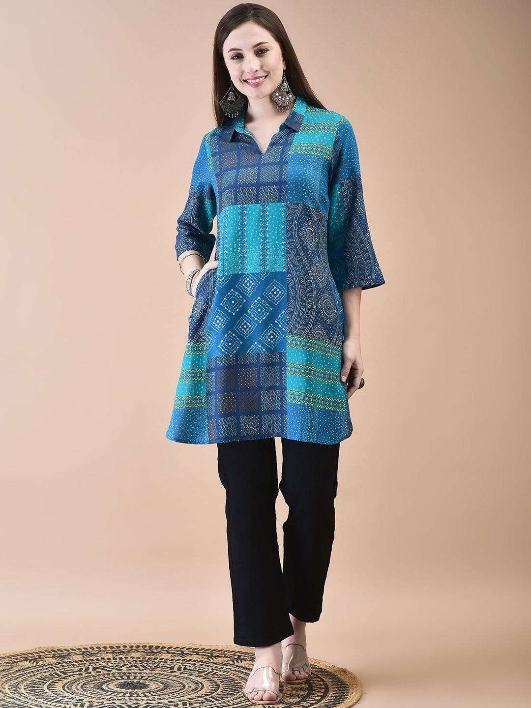 

Shree Bandhani Printed Shirt Collar Kurta, Blue