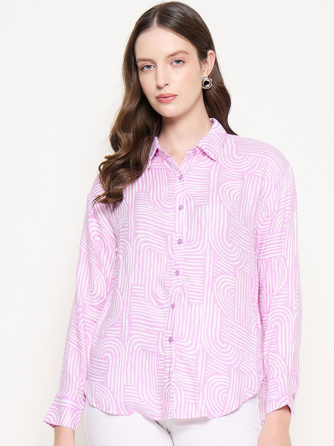 

Madame Women Spread Collar Geometric Printed Casual Shirt, Purple