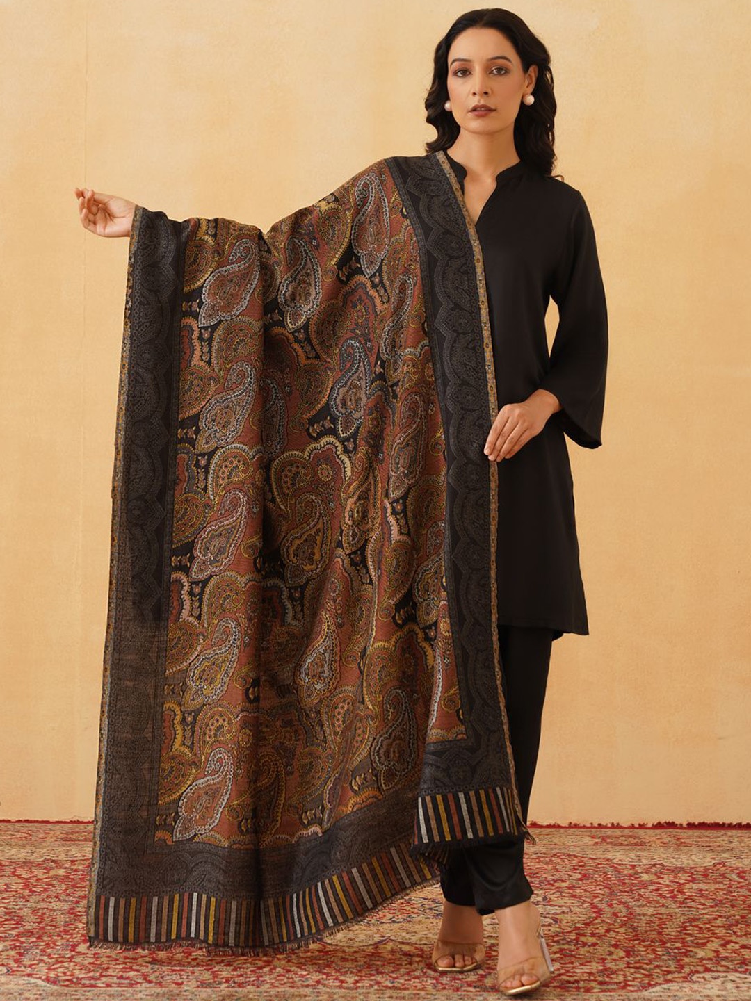 

INCHING INDIA Ethnic Motifs Woven Design Shawl, Black