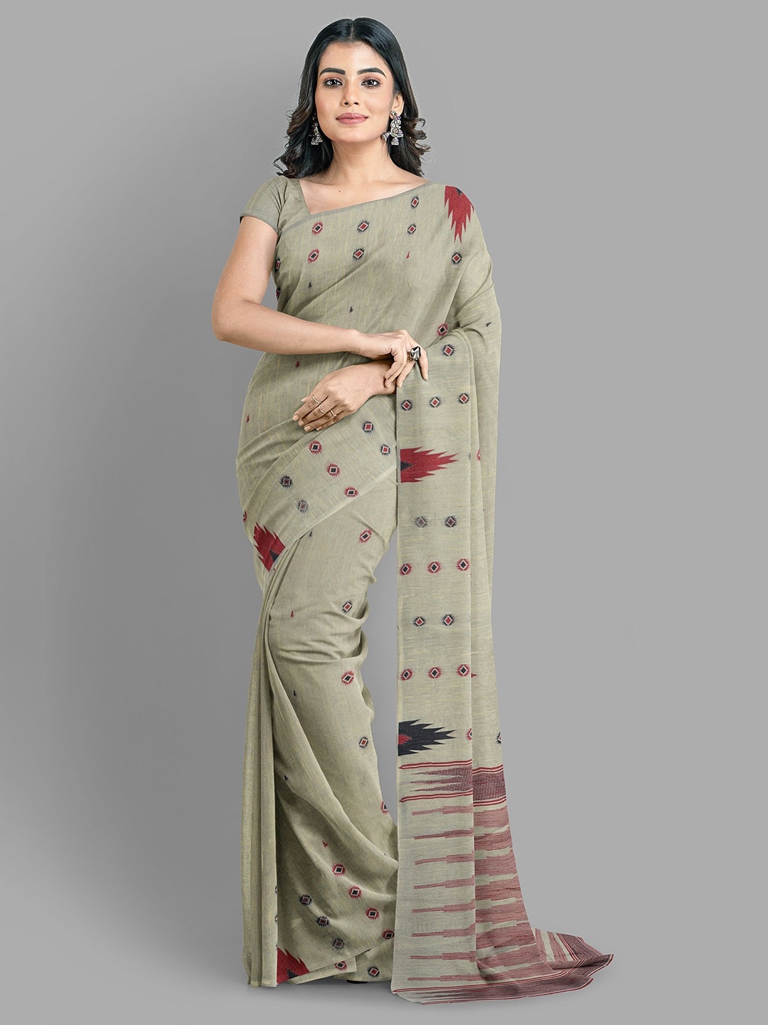 

The Chennai Silks Floral Jute Cotton Fusion Saree, Beige