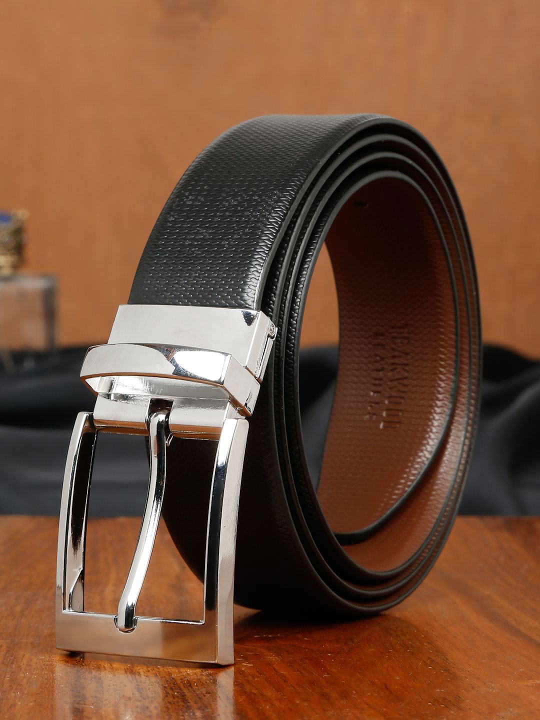 

Teakwood Leathers Men Textured Leather Reversible Formal Belt, Black