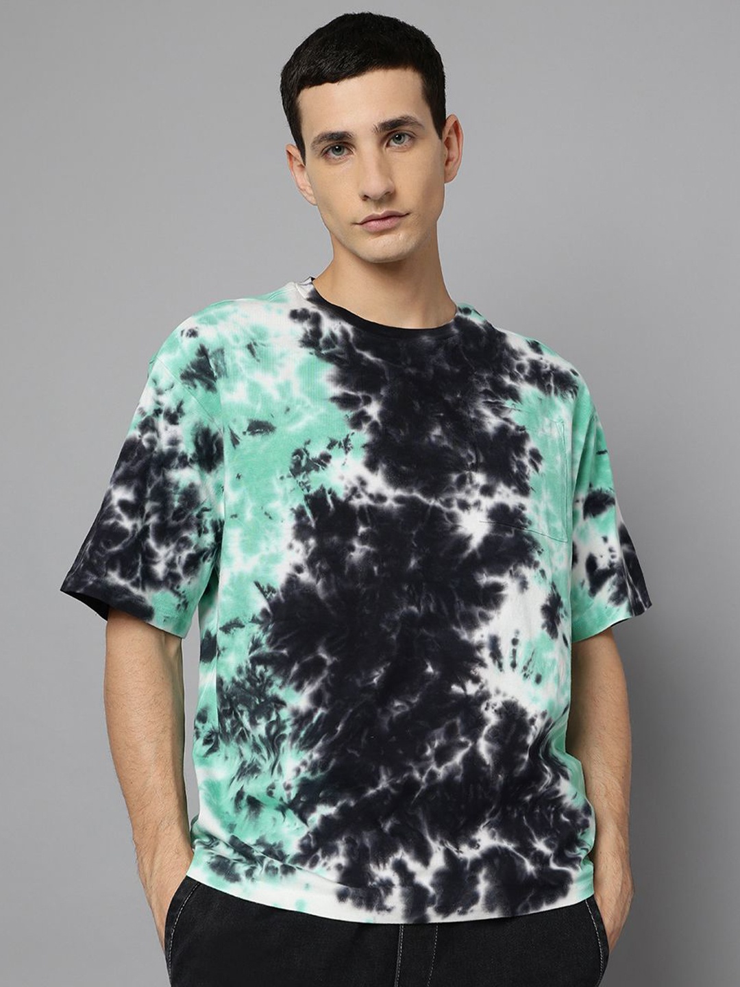 

Free Authority Men Tie-Dye Drop-Shoulder Sleeves Cotton Oversized T-shirt, Black