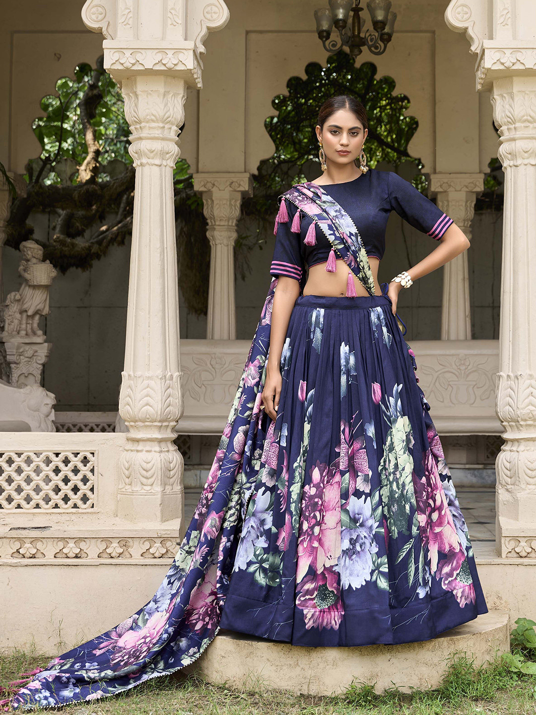 

LOOKNBOOK ART Printed Ready to Wear Lehenga & Unstitched Blouse With Dupatta, Navy blue