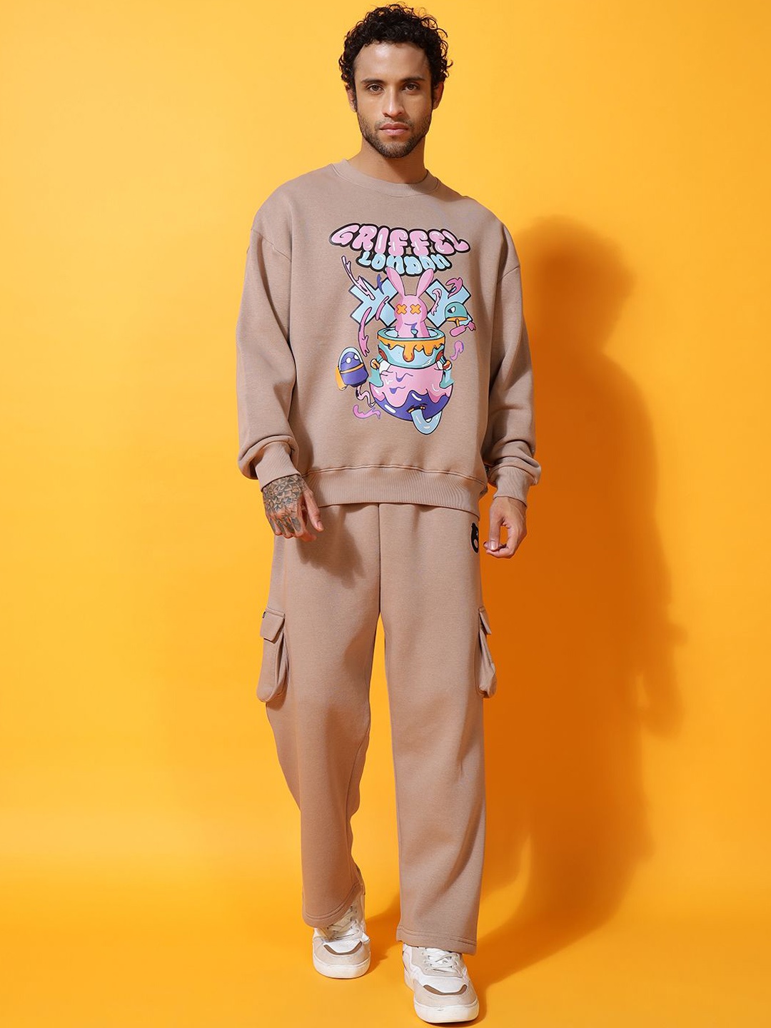 

GRIFFEL Men Graphic Printed Tracksuit, Camel brown