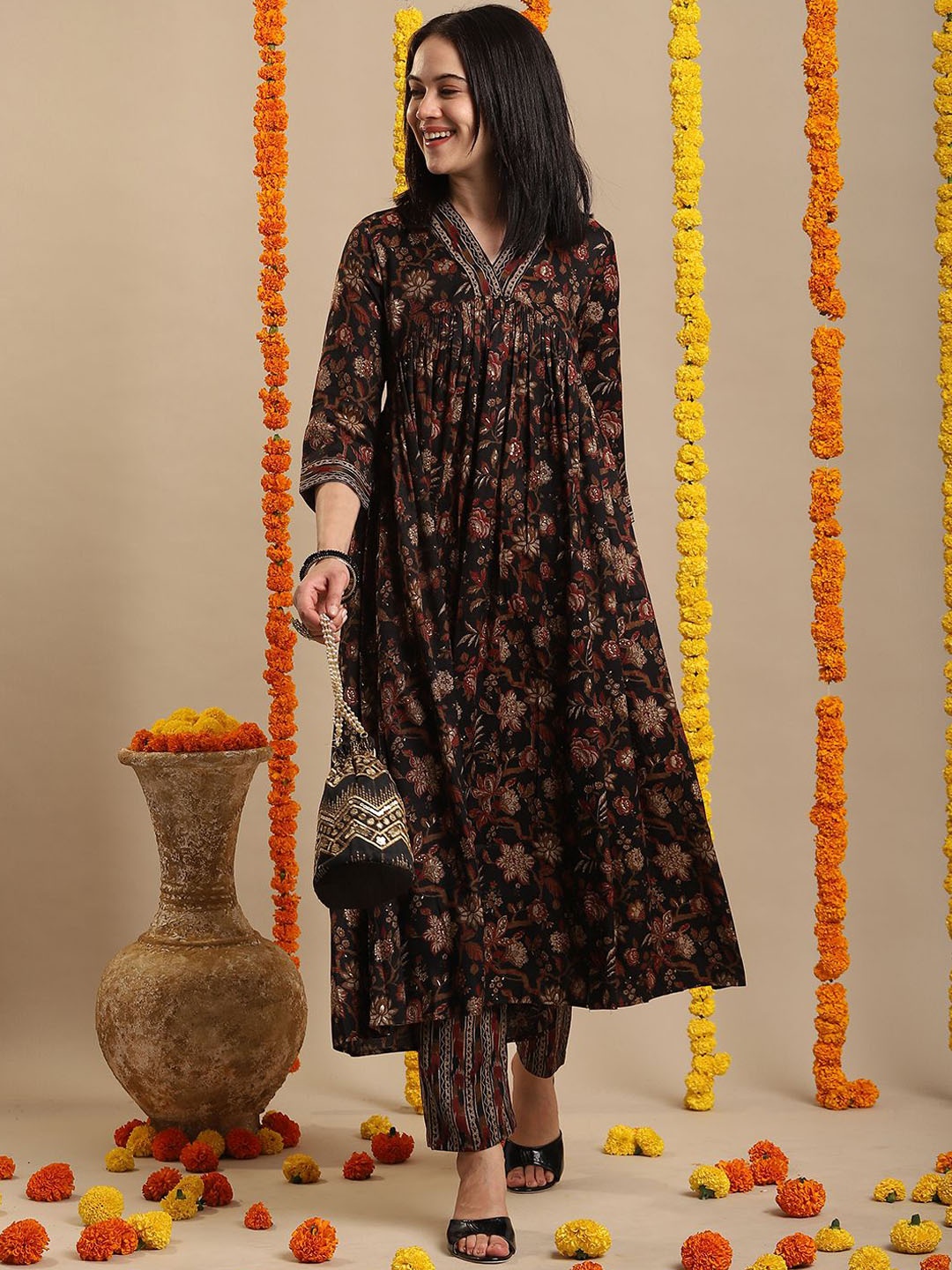 

Anni Designer Floral Printed Regular Anarkali Kurta with Trousers, Black