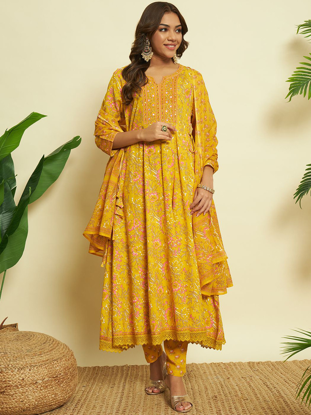 

VESH Floral Printed Round Neck Regular Pure Cotton Anarkali Kurta With Trouser & Dupatta, Yellow