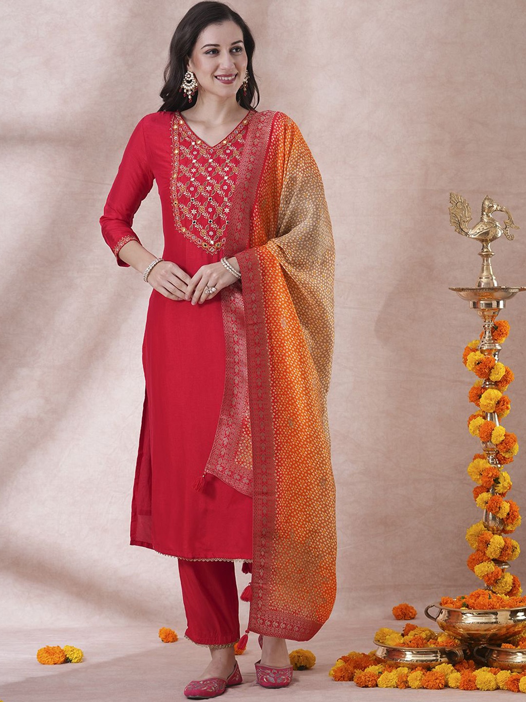 

FASHOR Ethnic Motifs Embroidered Straight Kurta With Trousers & Dupatta, Red