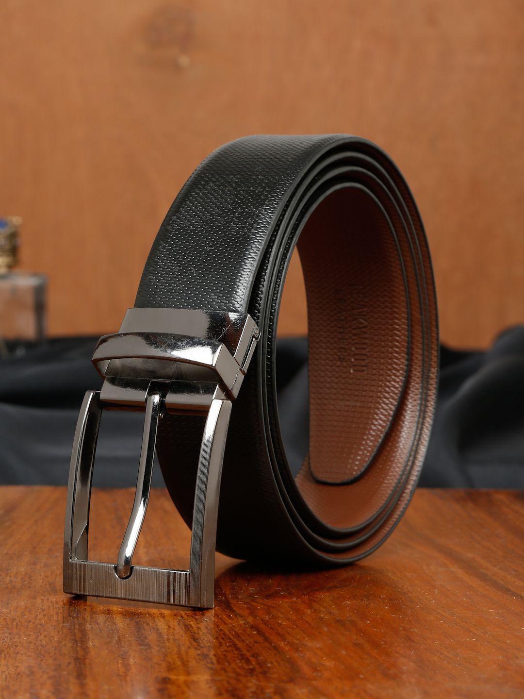 

Teakwood Leathers Men Textured Leather Reversible Formal Belt, Black