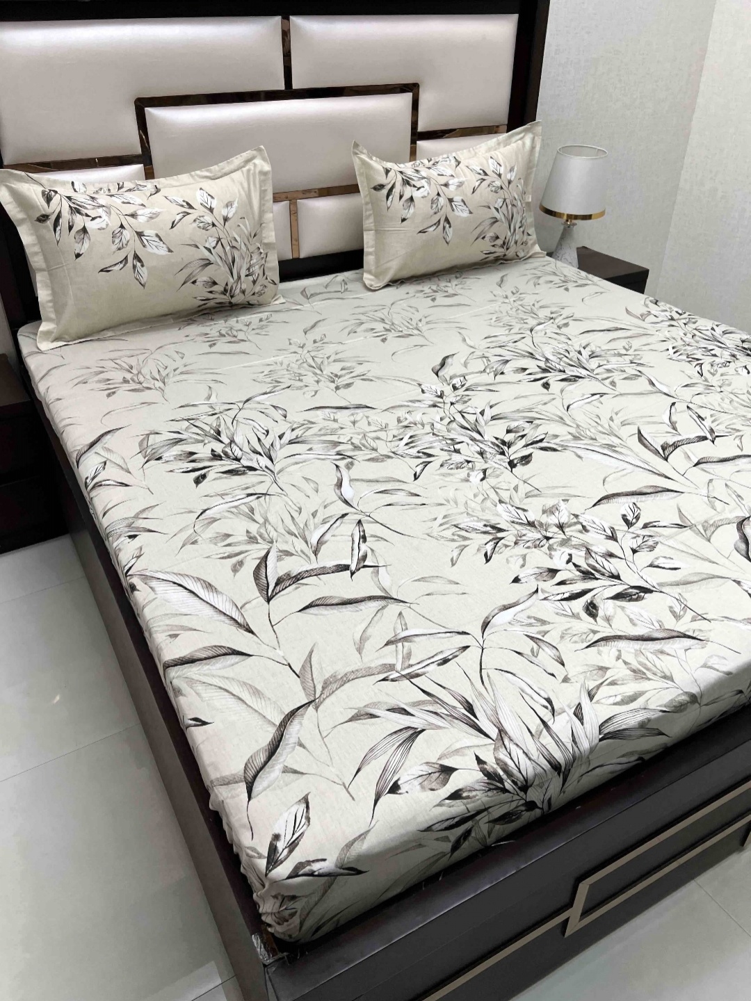 

Pure Decor Cotton King Size Double Bed Bedsheet With 2 Pillow Covers 2.74m X 2.74m, Off white